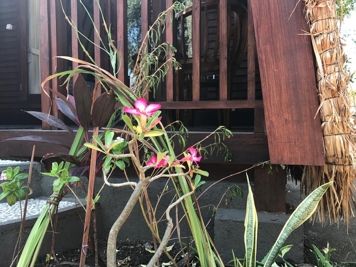 Meno Madia Bungalows Gili Meno Exterior foto